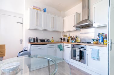 Grosvenor Place, Jesmond, Newcastle - Image 2